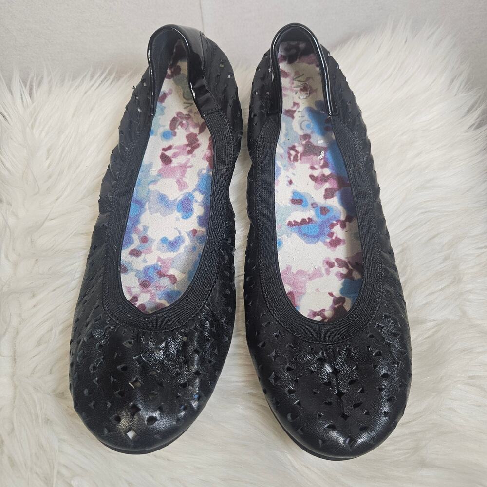 Vionic Black Perforated Leather Flats Women's Comfort Orthotic Shoes Size 8.5
